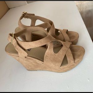 Tan wedges